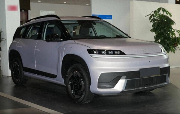 忠琦配资 北京现代全新SUV实车到店，预售13万元起，车长4615mm，续航722km